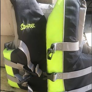 Youth boating life vest life jacket by Stearns